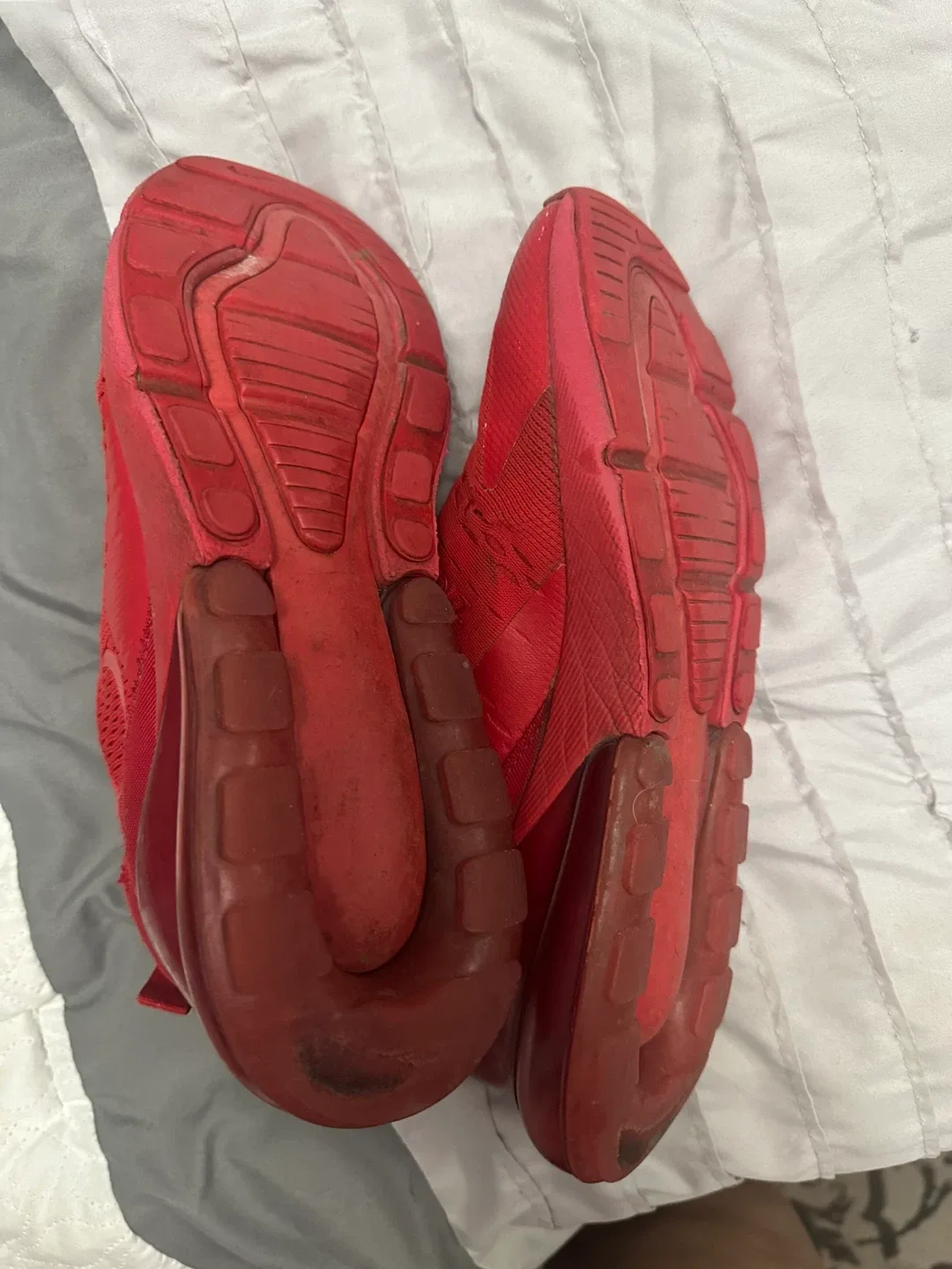 Nike Air Max 270 Red, Size 7Y #cleanout image indicator(2)