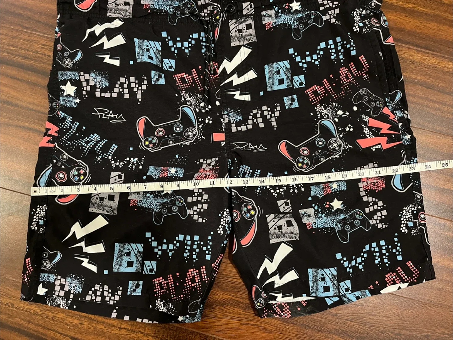 Texfit men’s medium swimming trunks, gaming, black image indicator(4)