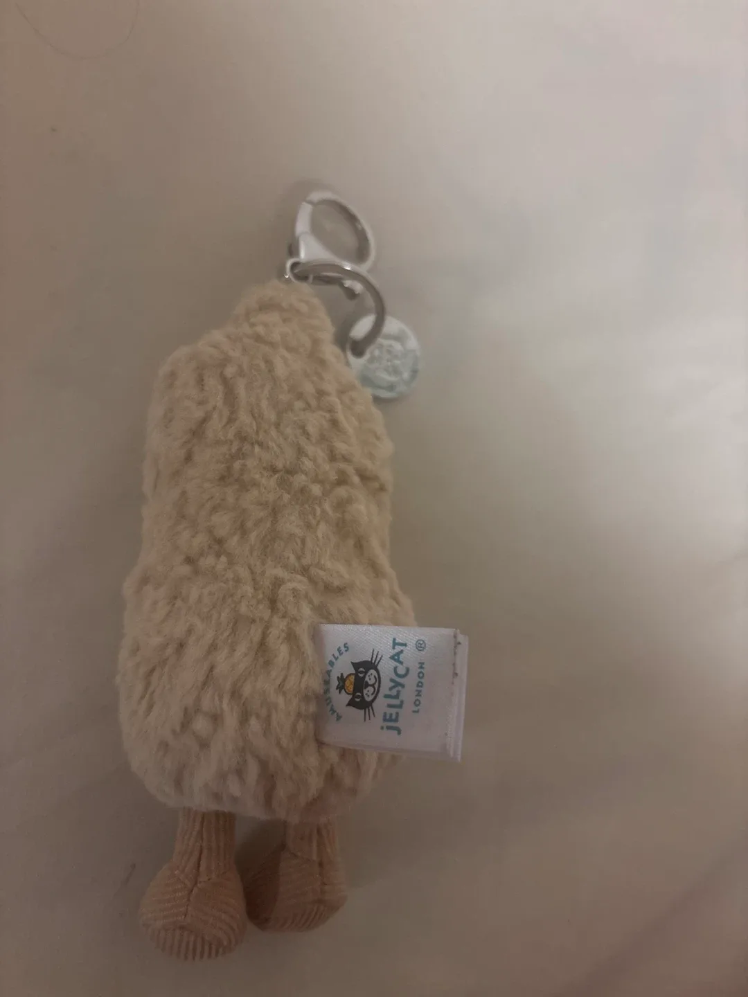 Jellycat Peanut Keychain image indicator(2)