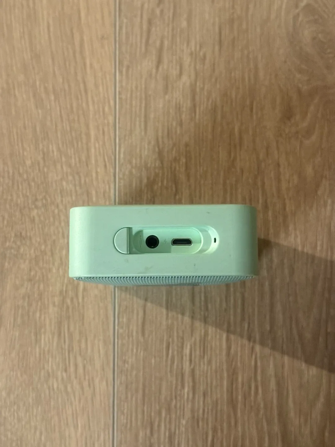 JBL Go 2 Mint Green Bluetooth Speaker image indicator(4)