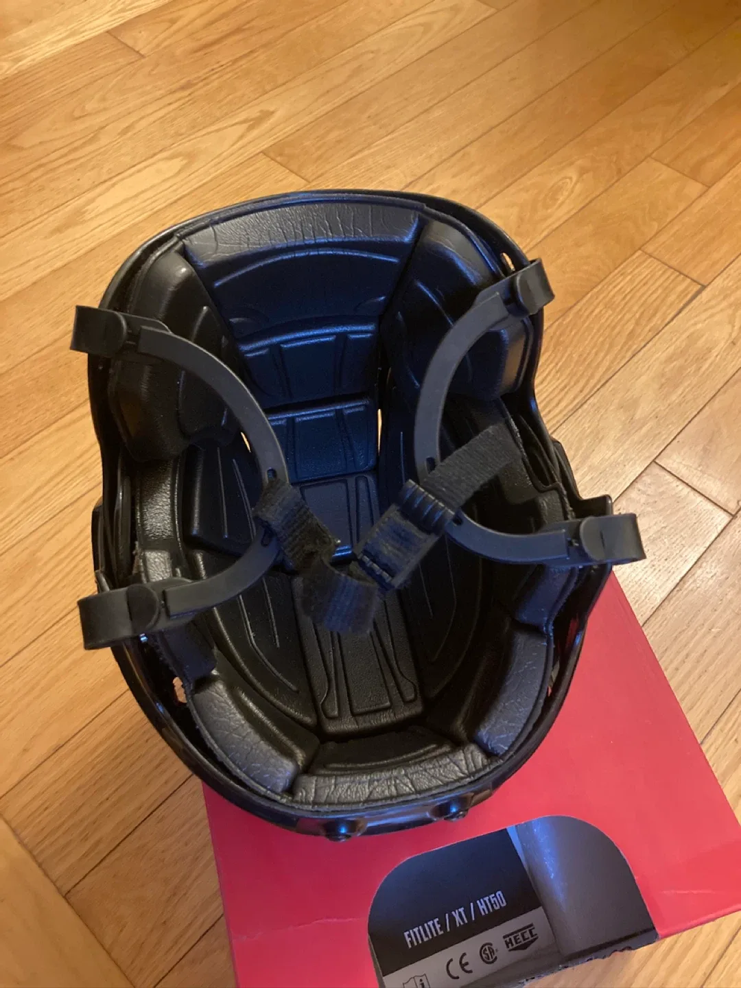 CCM FL40 Hockey Helmet - Size M image indicator(3)