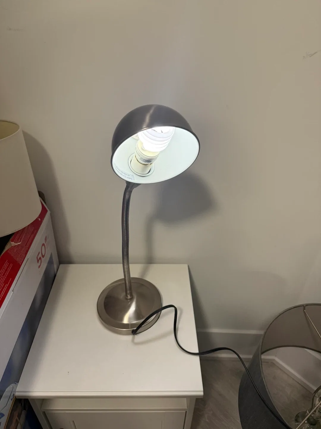 Silver Gooseneck Desk Lamp image indicator(2)