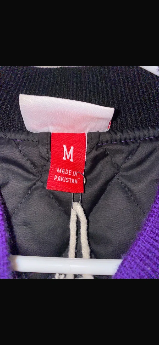 Mitchell & Ness Raptors Varsity Jacket - Size M image indicator(3)