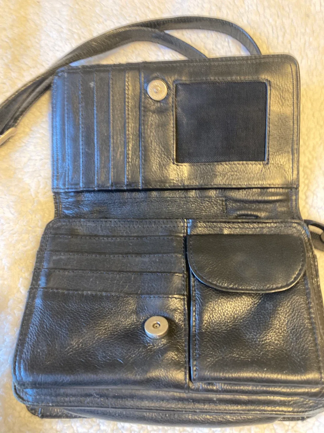Black Leather Wallet Crossbody Bag image indicator(2)