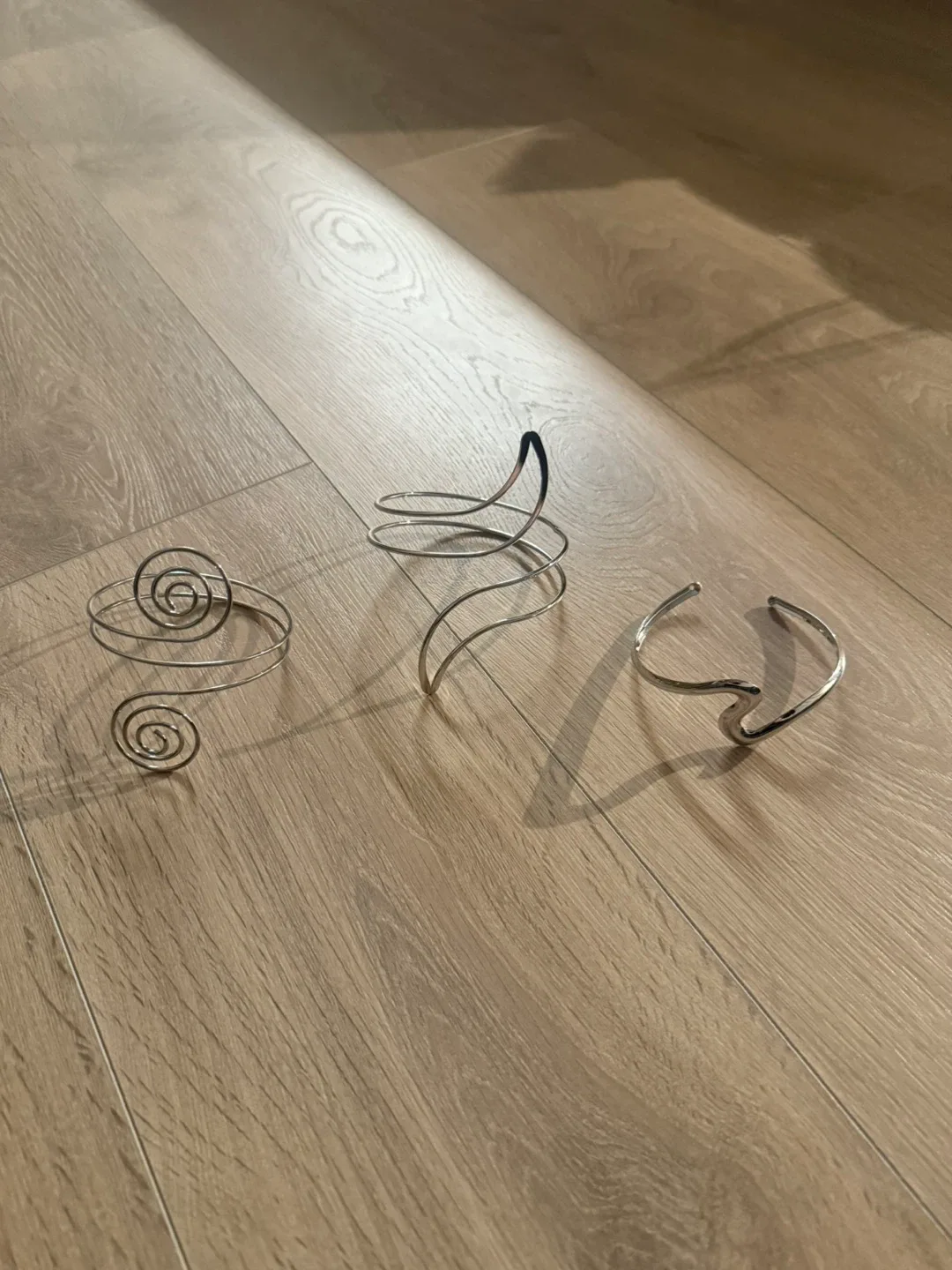 Silver Arm Cuff Bracelet Set image indicator(2)