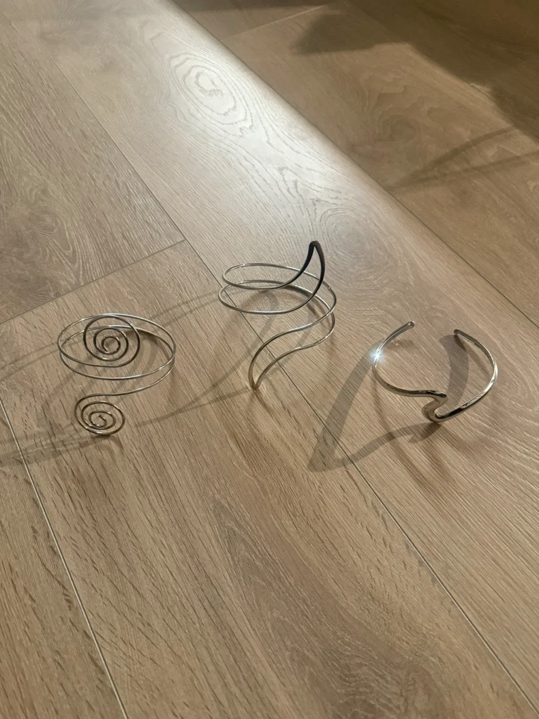 Silver Arm Cuff Bracelet Set image indicator(3)