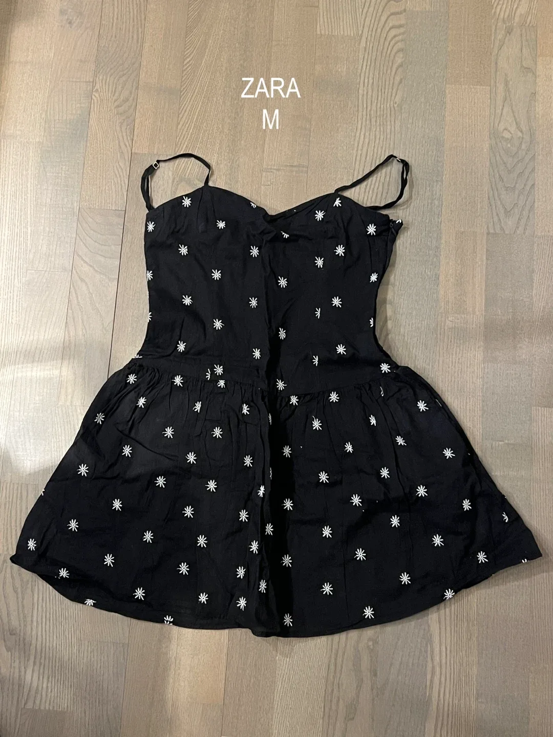 Zara Black Floral Dress - Size M #Cleanout