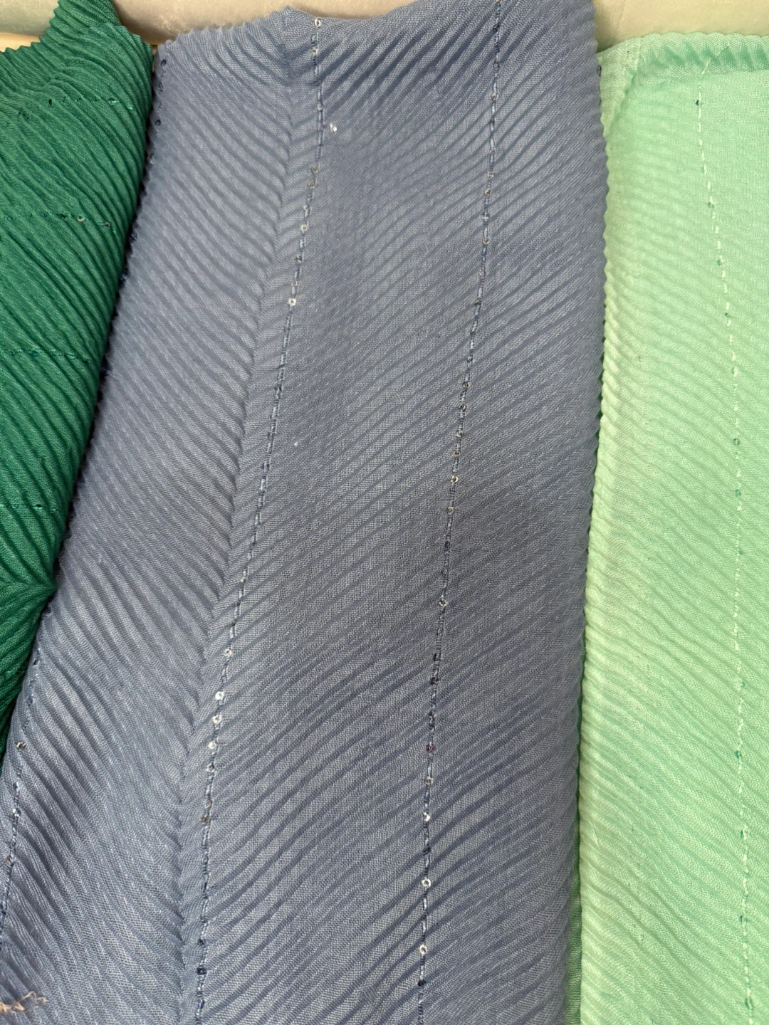 Colorful Pleated Fabric scarfs - photo 2