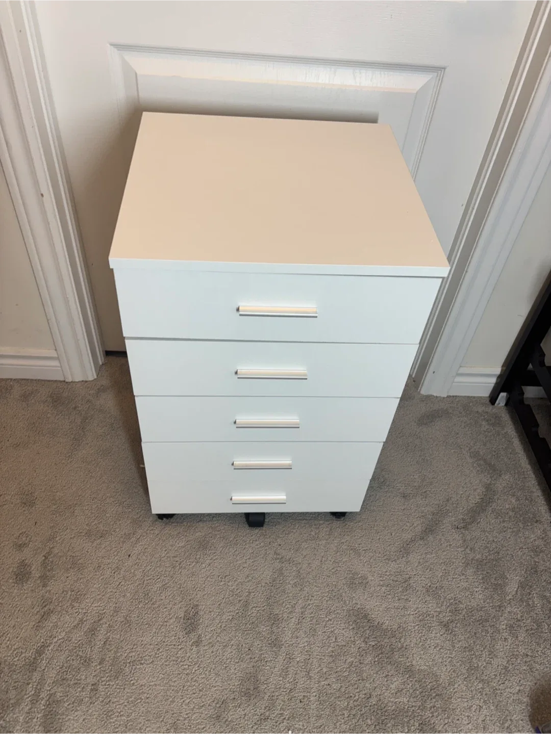 White File Cabinet with 5 Drawers image indicator(7)
