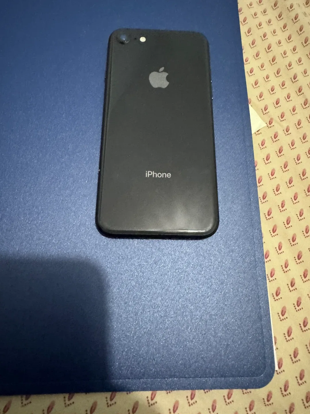 Apple iPhone 8 - Black image indicator(2)