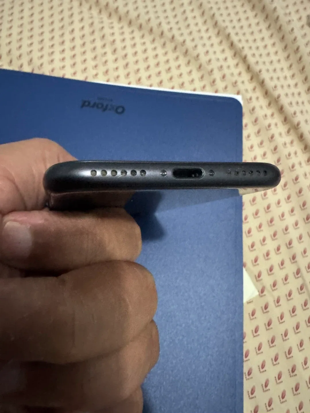 Apple iPhone 8 - Black image indicator(5)