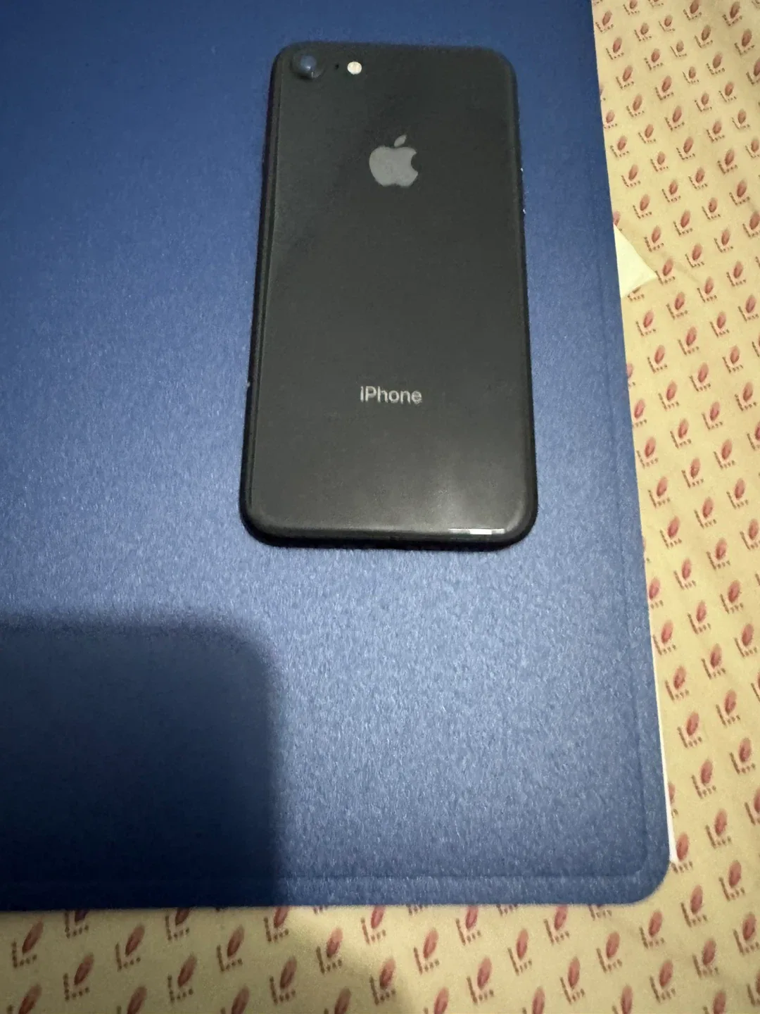 Apple iPhone 8 - Black image indicator(3)