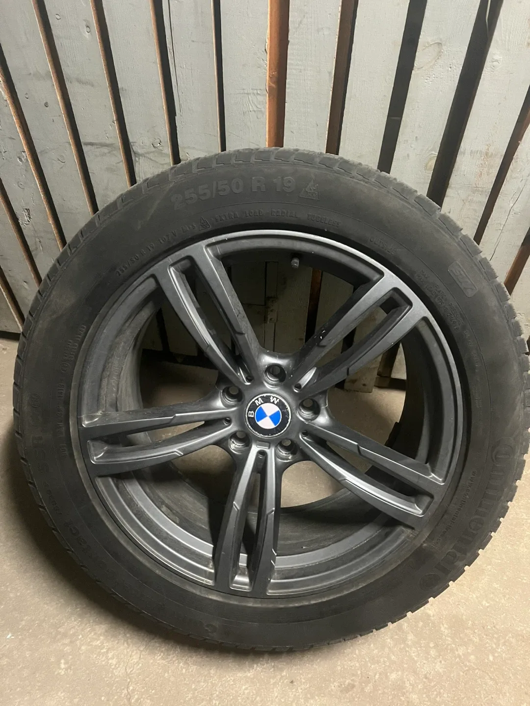 BMW Continental WinterContact TS830P 255/50R19 Tire