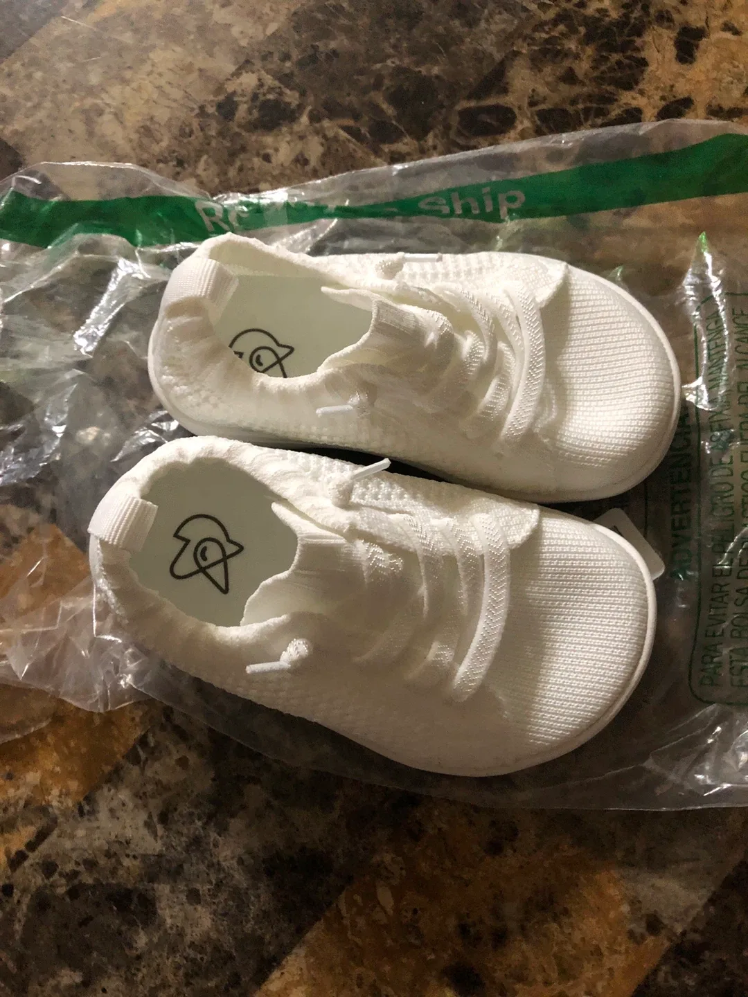 White Baby Shoes - Size 26 (New) image indicator(3)