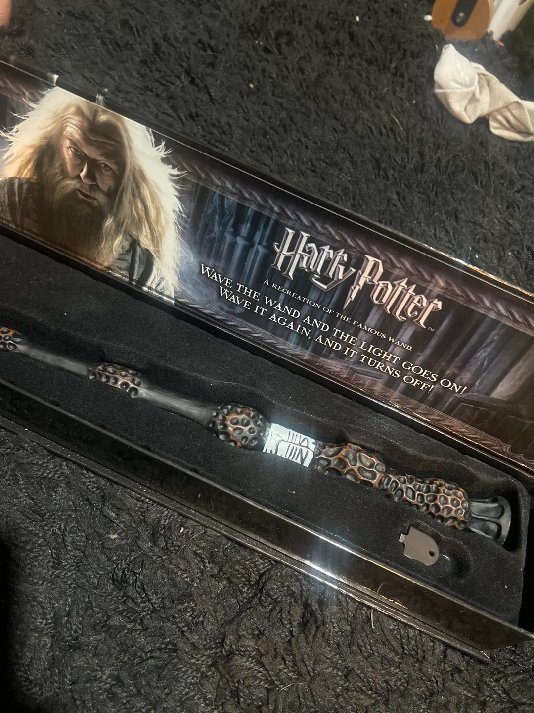 Harry Potter Elder Wand with Illuminating Tip image indicator(2)