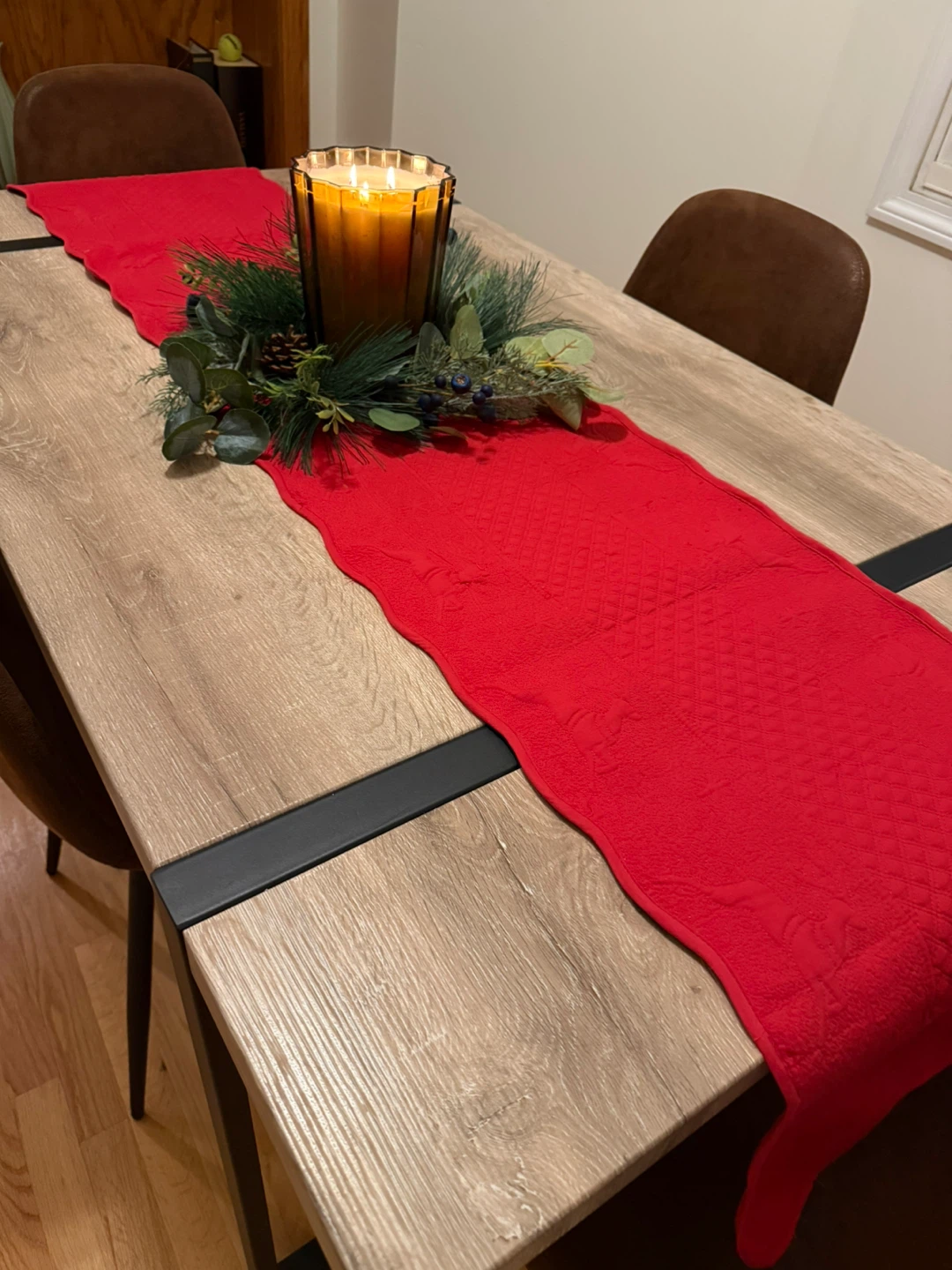 Dining Table - photo 3