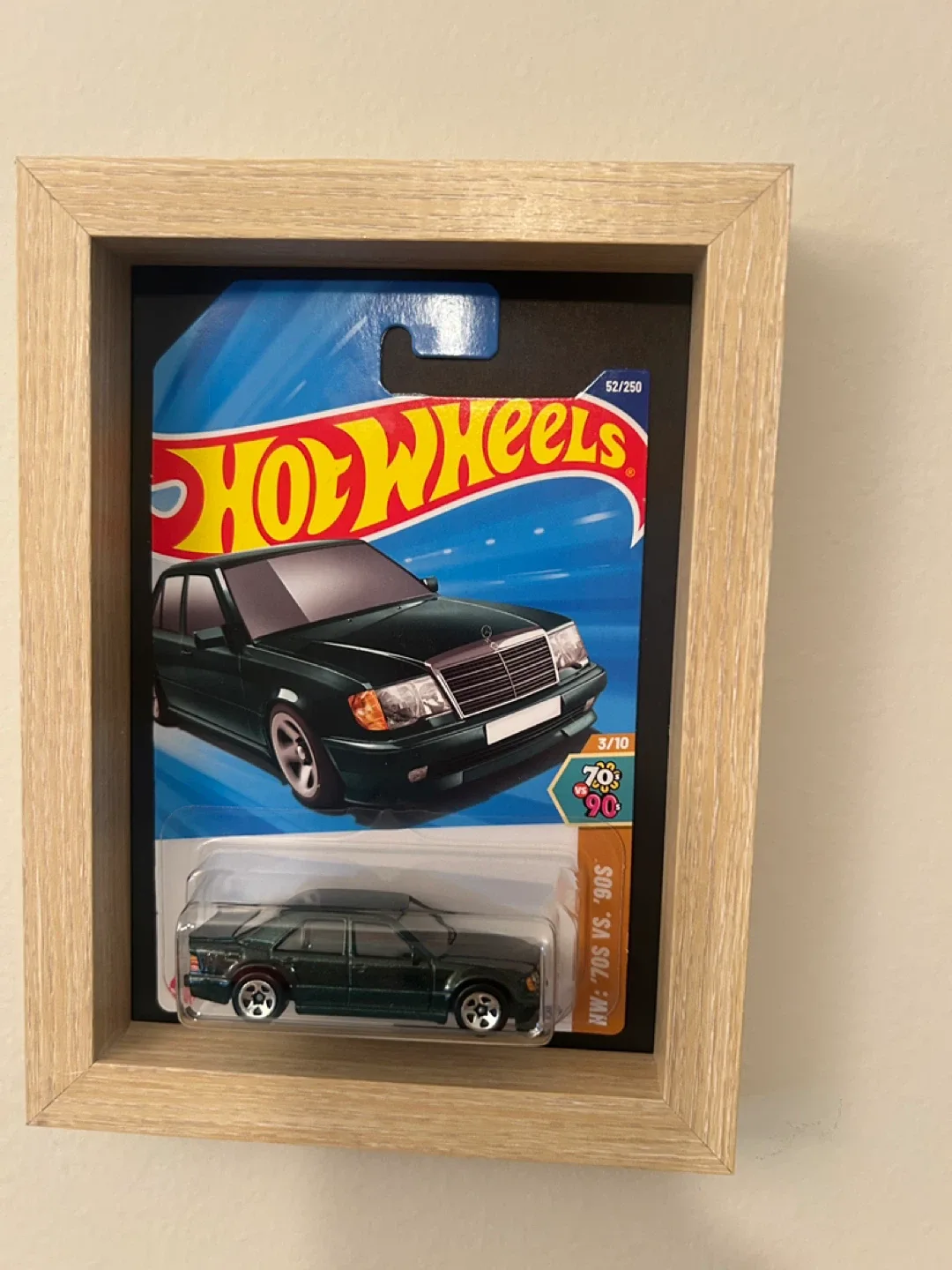 Framed Hot Wheels Mercedes-Benz 500E image indicator(4)