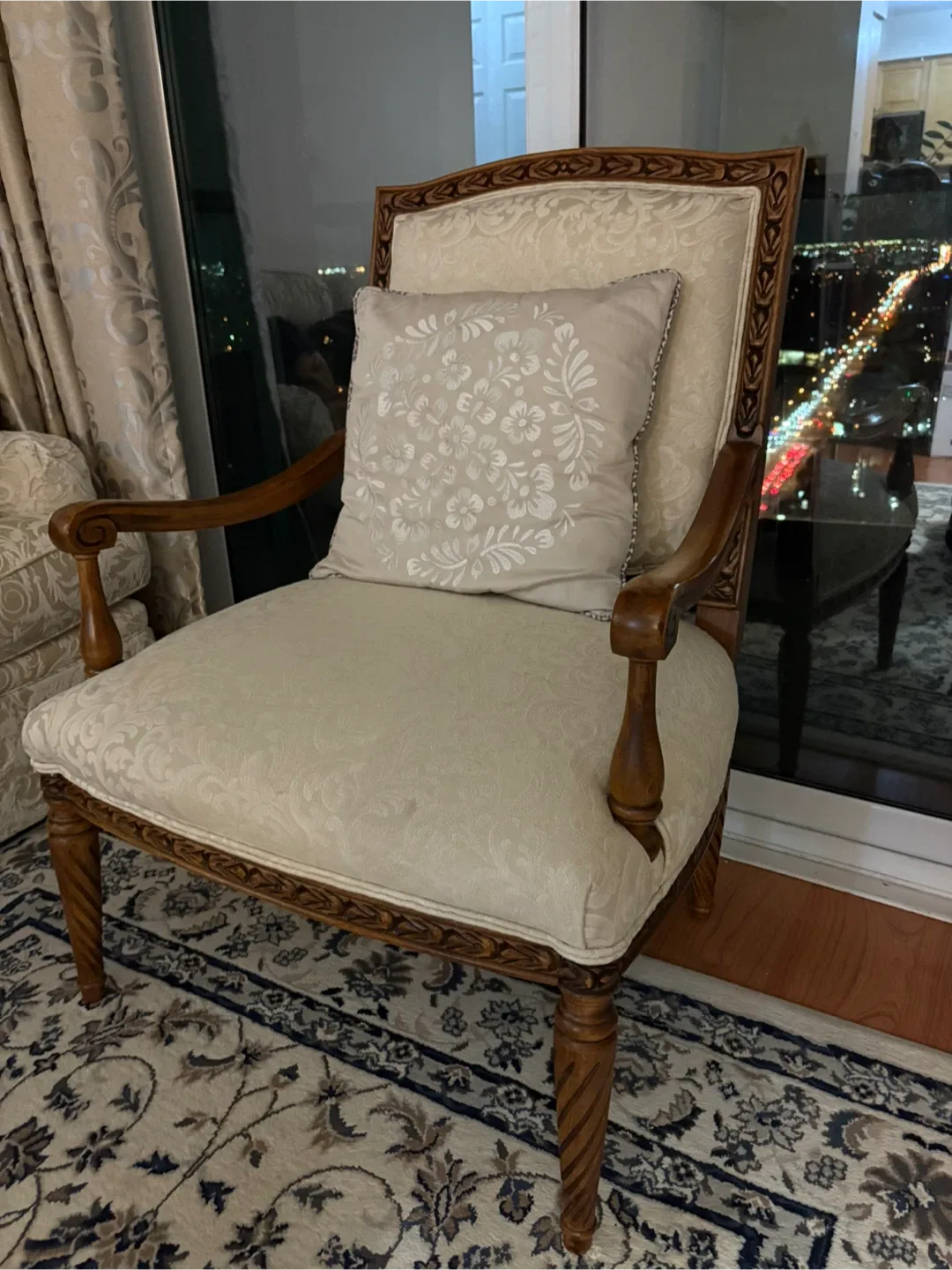Antique Style Armchair with Floral Pillow image indicator(2)