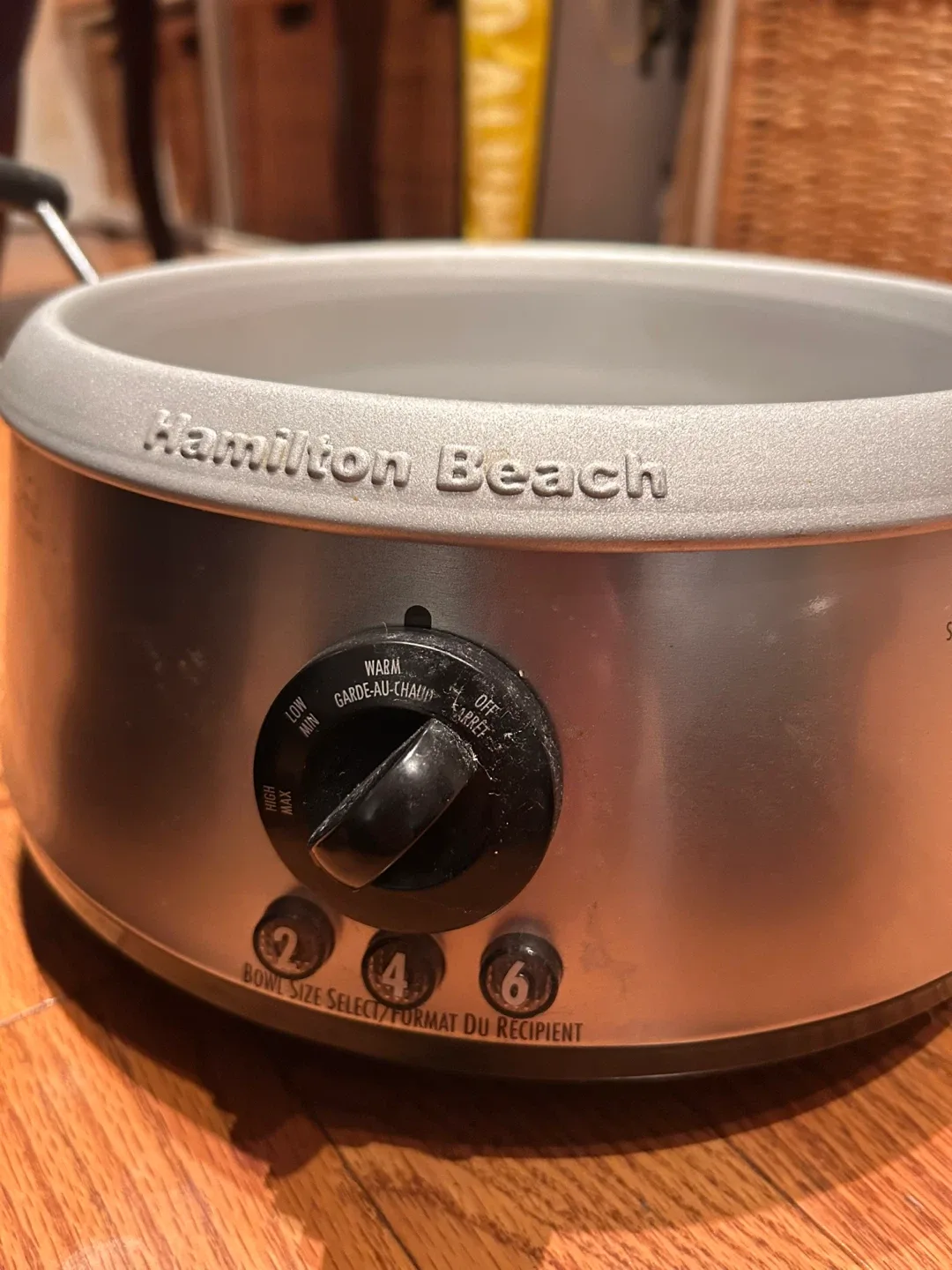 Hamilton Beach Slow Cooker + Cookbook image indicator(2)