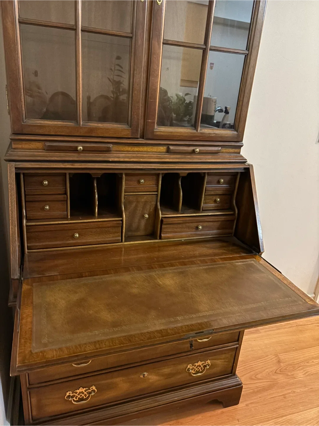 Antique Secretary Desk with Hutch image indicator(2)