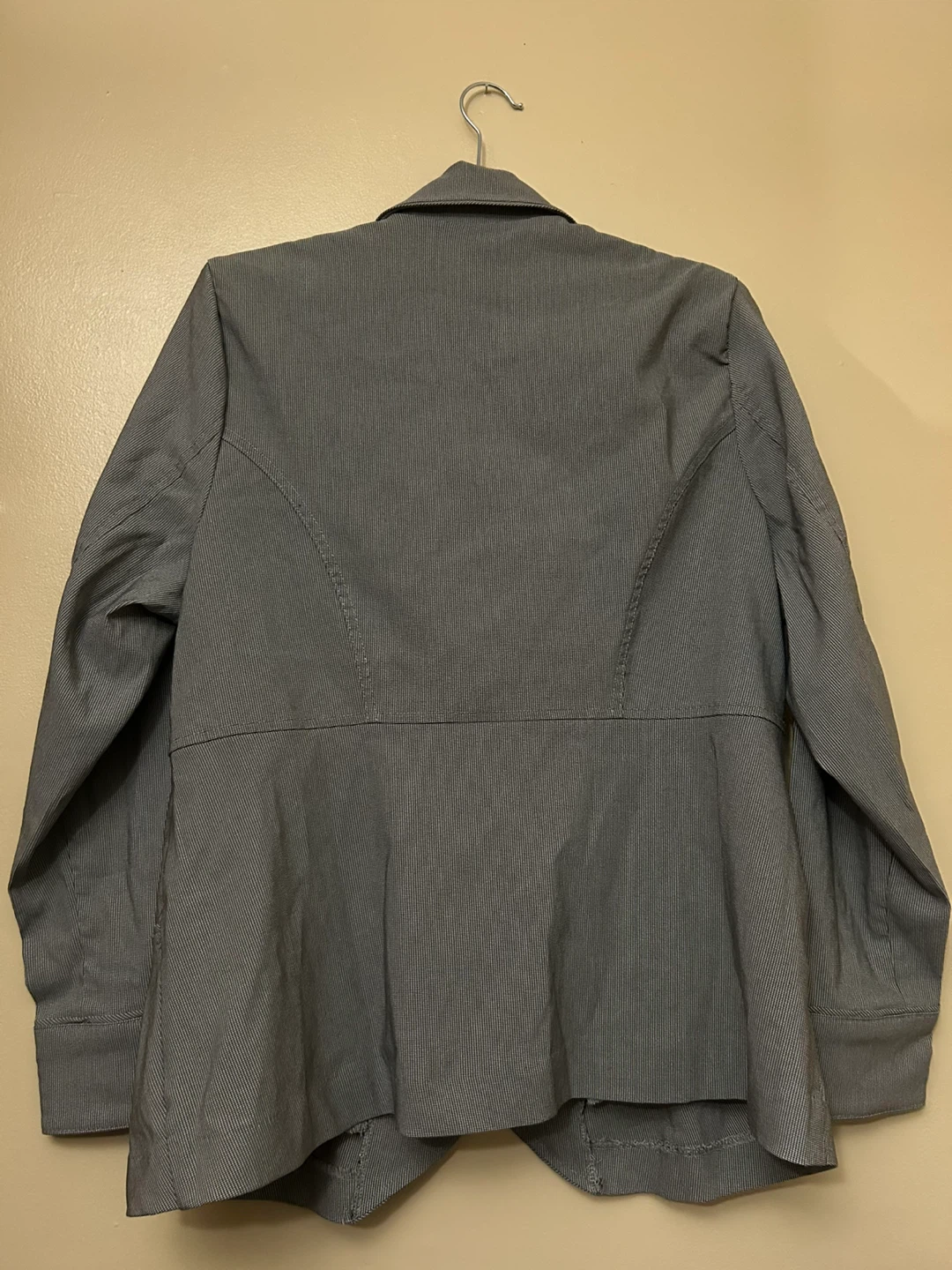 Penningtons Woman’s Black & White Blazer size 16 - photo 2