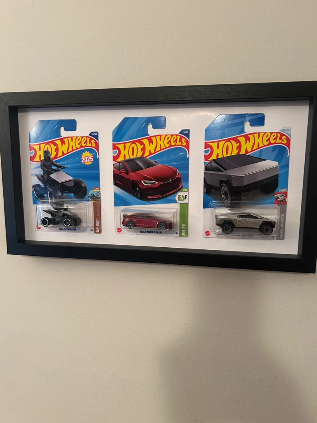 Hot Wheels Tesla Framed Set