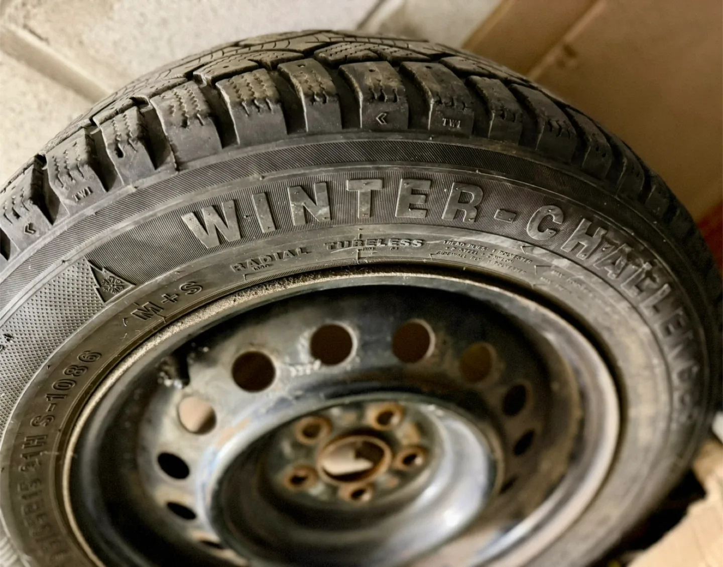Winter Challenge 195/65R15 Tire image indicator(2)