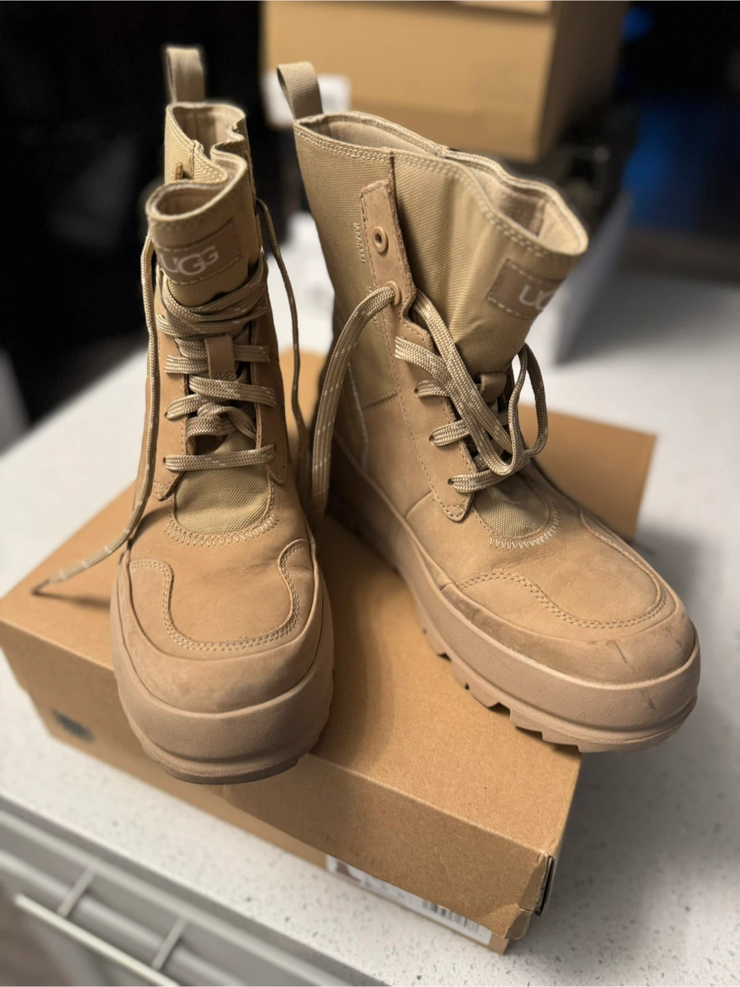 UGG Biltmore Boots Size 6 - photo 3