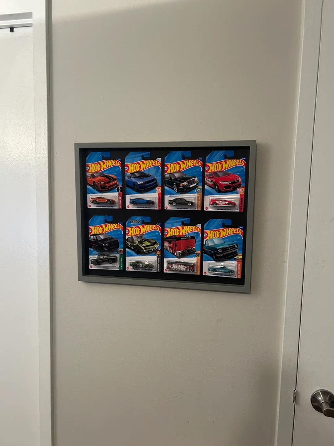 Hot Wheels Diecast Cars image indicator(2)