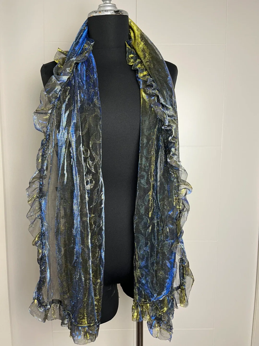 Blue & Gold Ruffled Scarf image indicator(2)