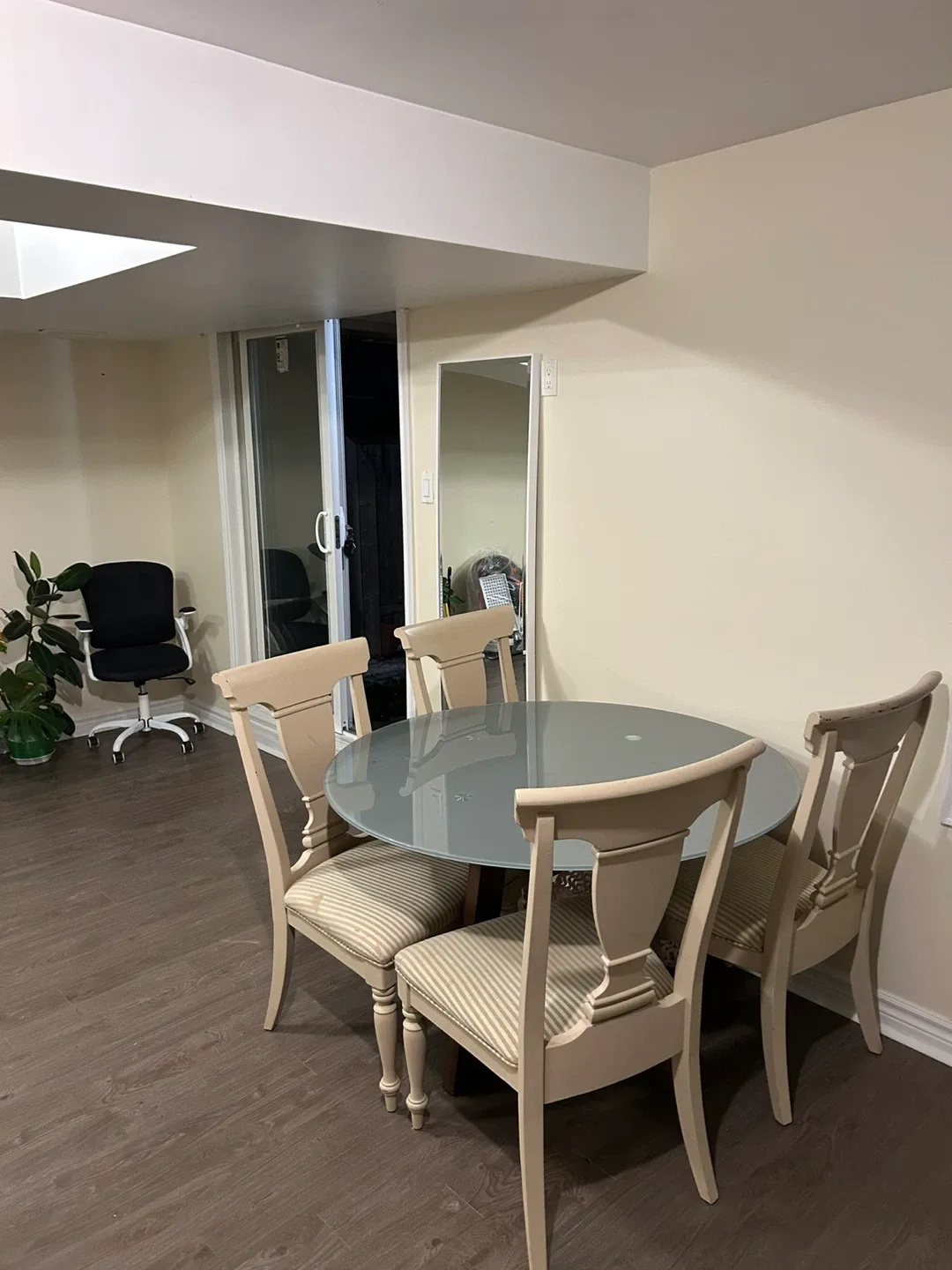 Dining Table with 4 Chairs