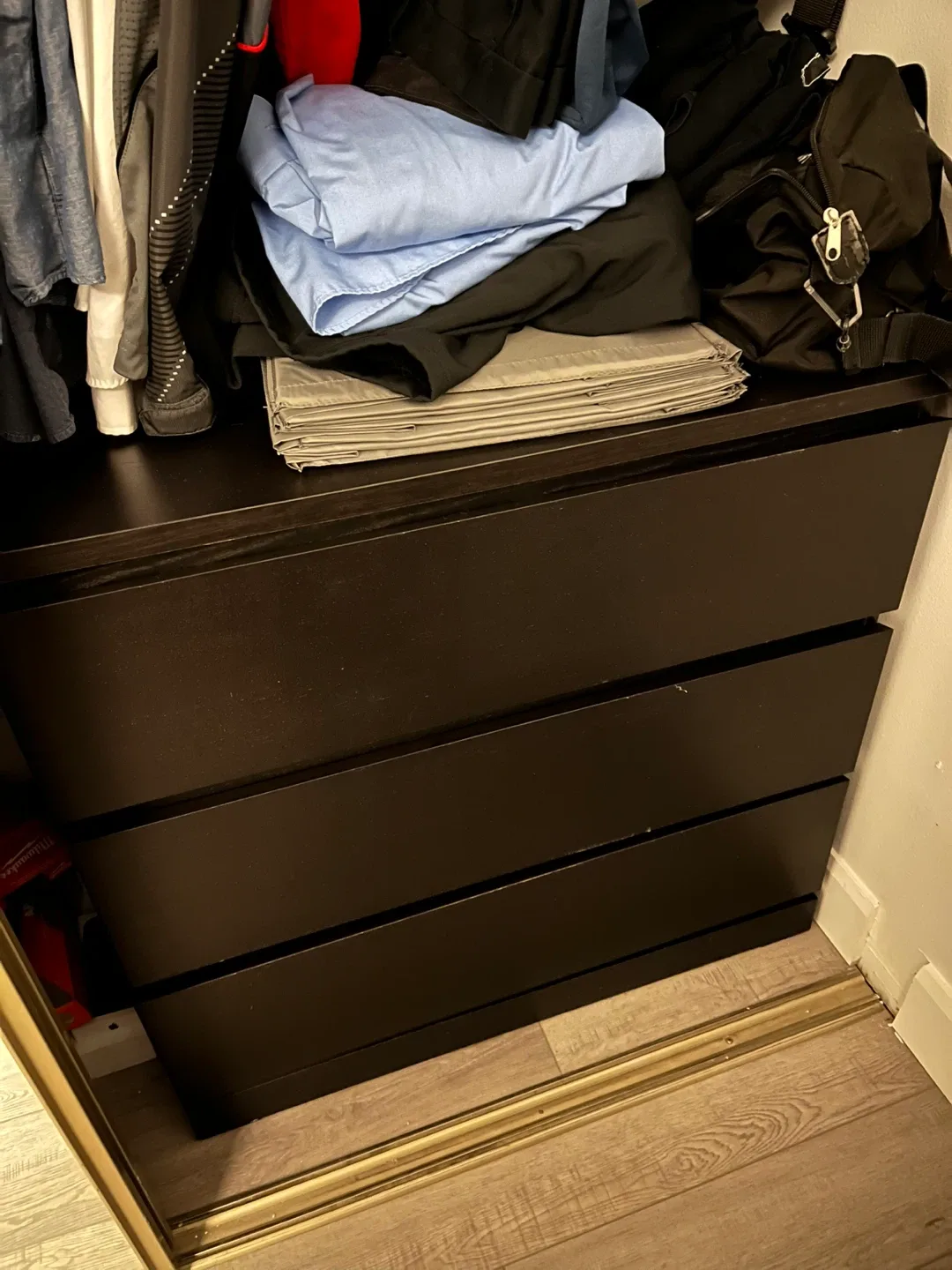Black 3-Drawer Dresser