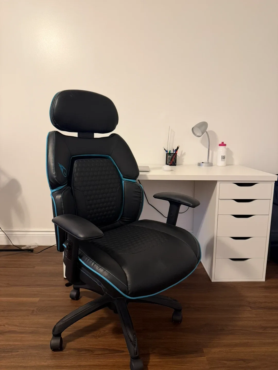 AndaSeat Kaiser 3 Series Gaming Chair - Black image indicator(3)