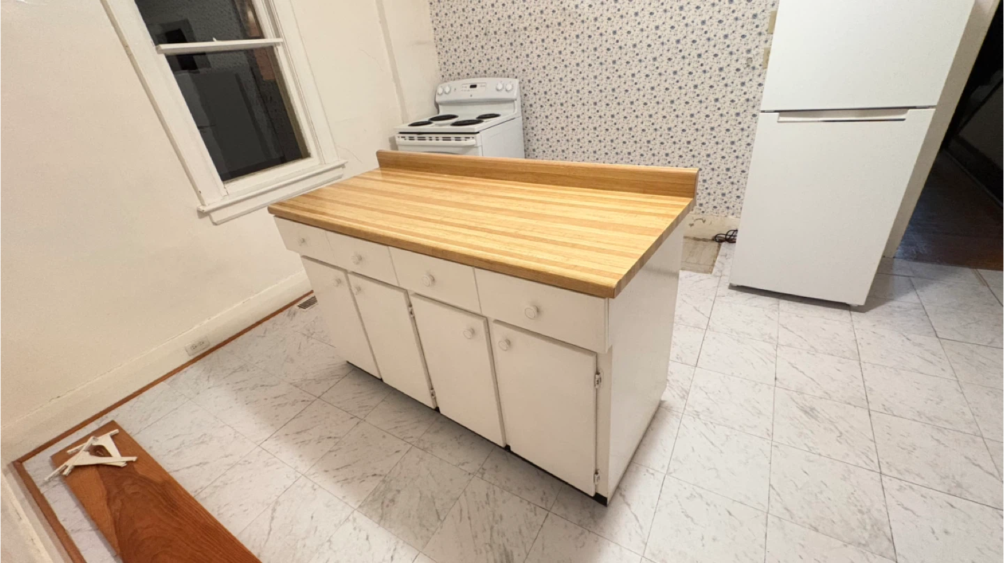 Vintage Solid Wood Cabinet & Laminate Countertop - photo 2