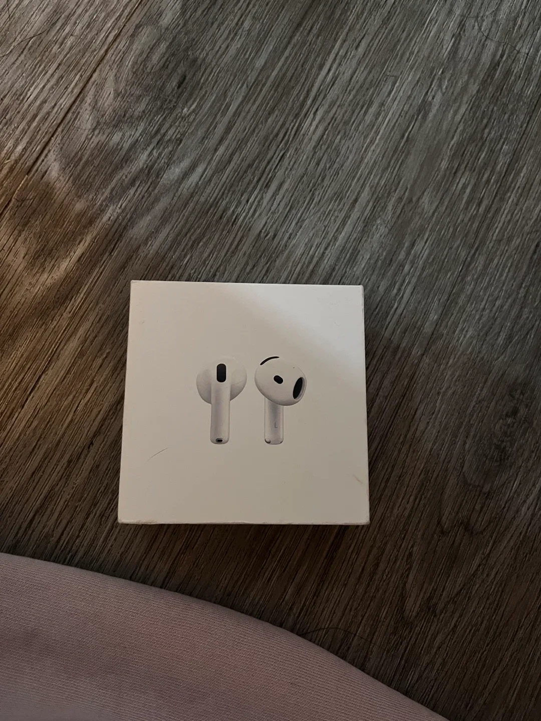 (ONE EAR)Apple AirPod 4 generation noise cancellation )
