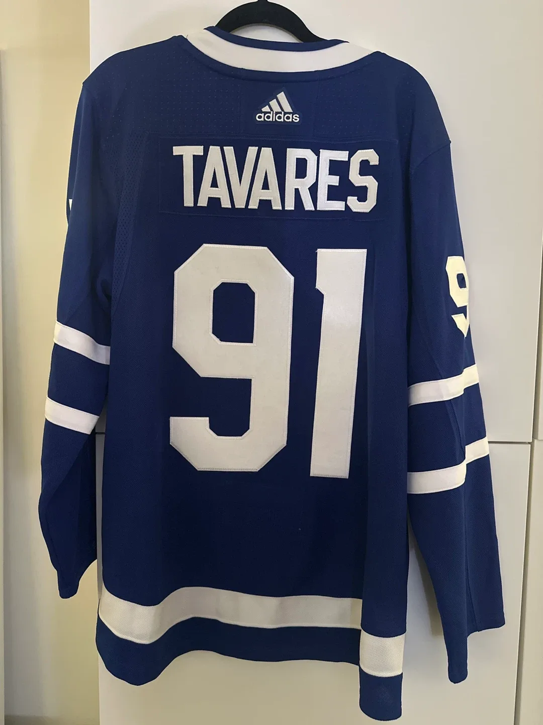 Adidas Toronto Maple Leafs Tavares #91 Jersey - Size 50