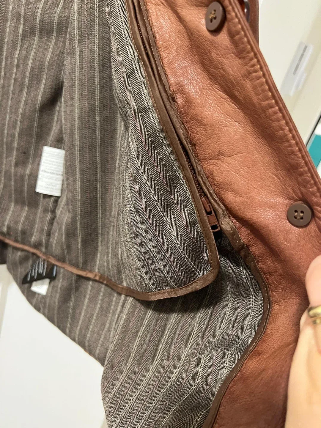 Leather jacket image indicator(5)