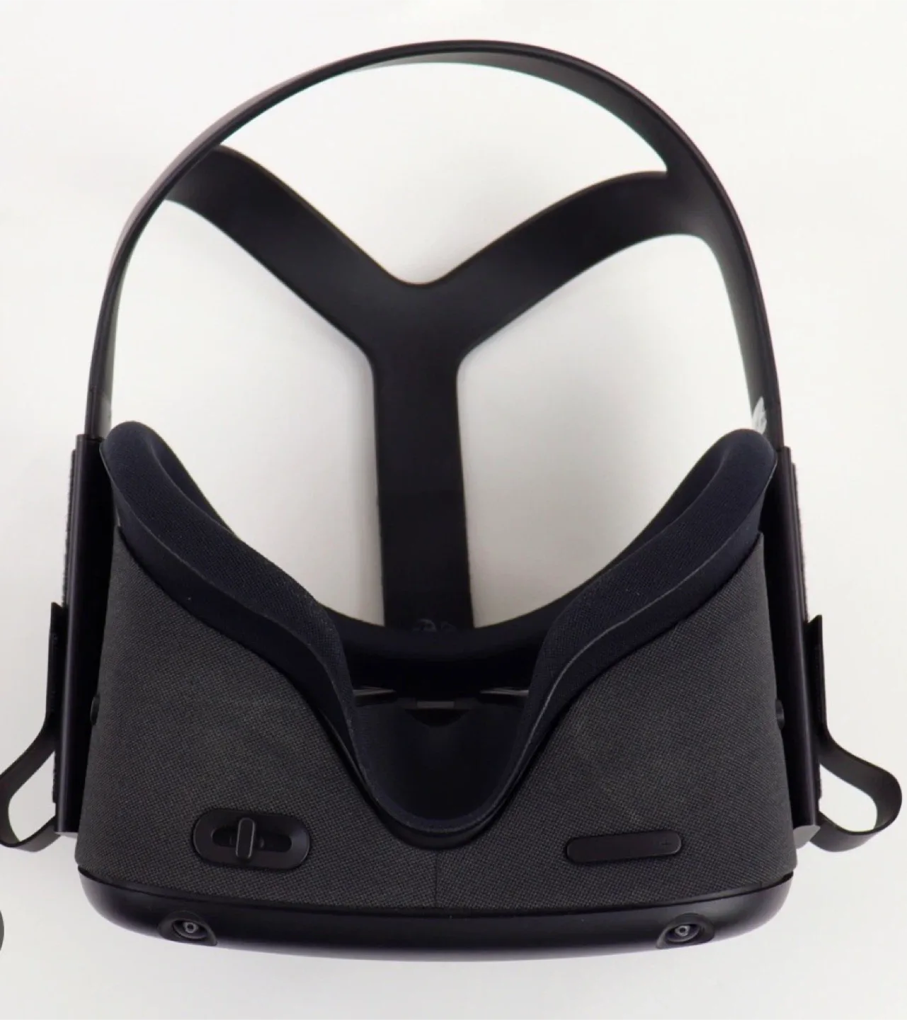 Oculus Quest 1 VR Headset with Controllers image indicator(2)