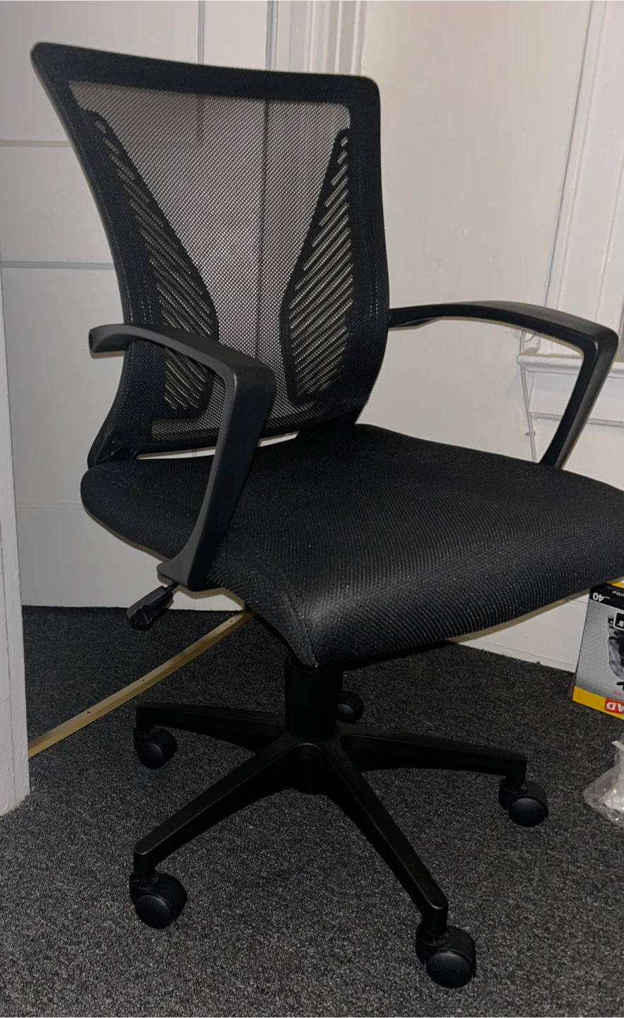 Black Office Chair - photo 2