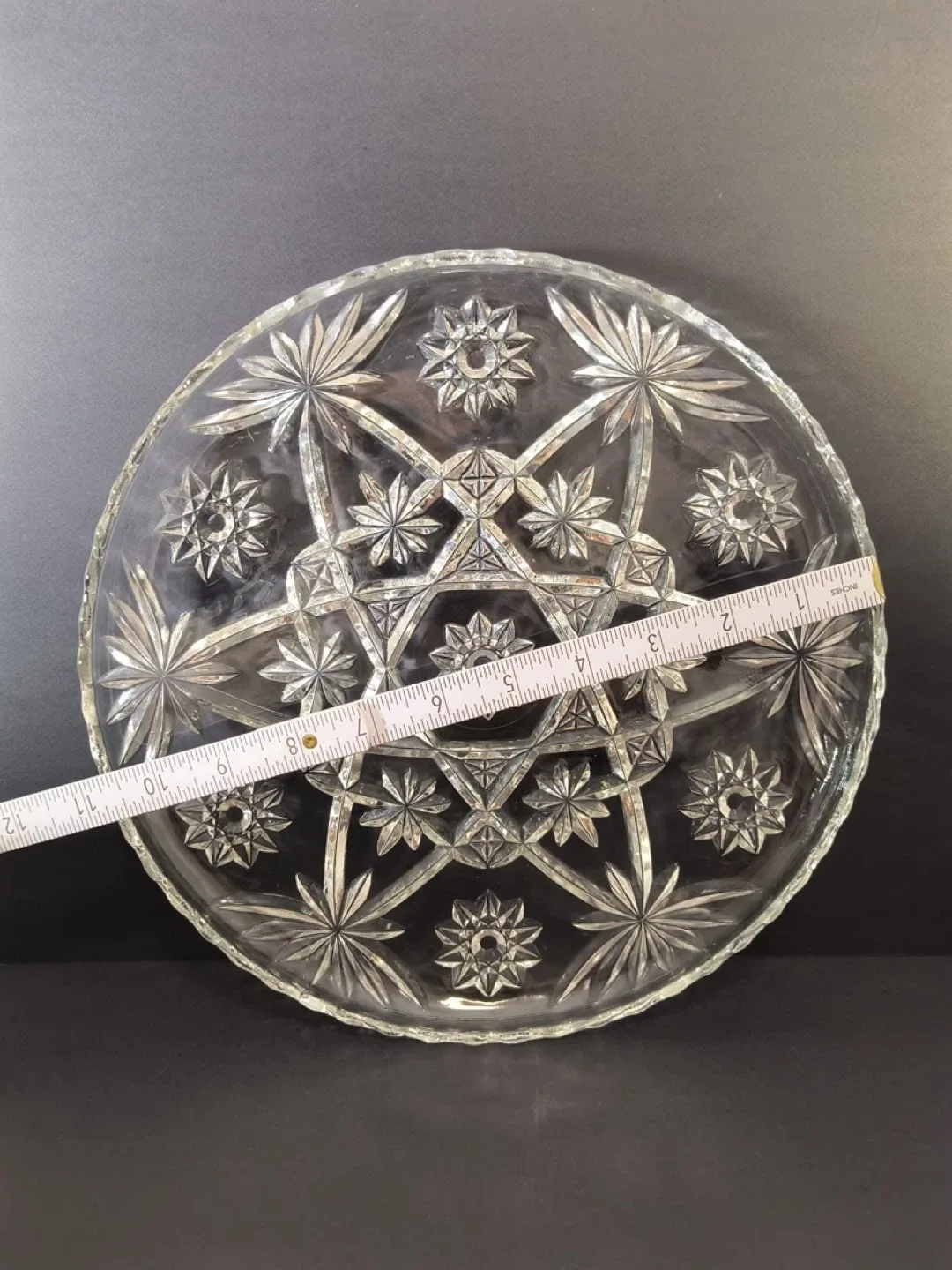 Vintage Star Pattern Glass Serving Platter image indicator(2)