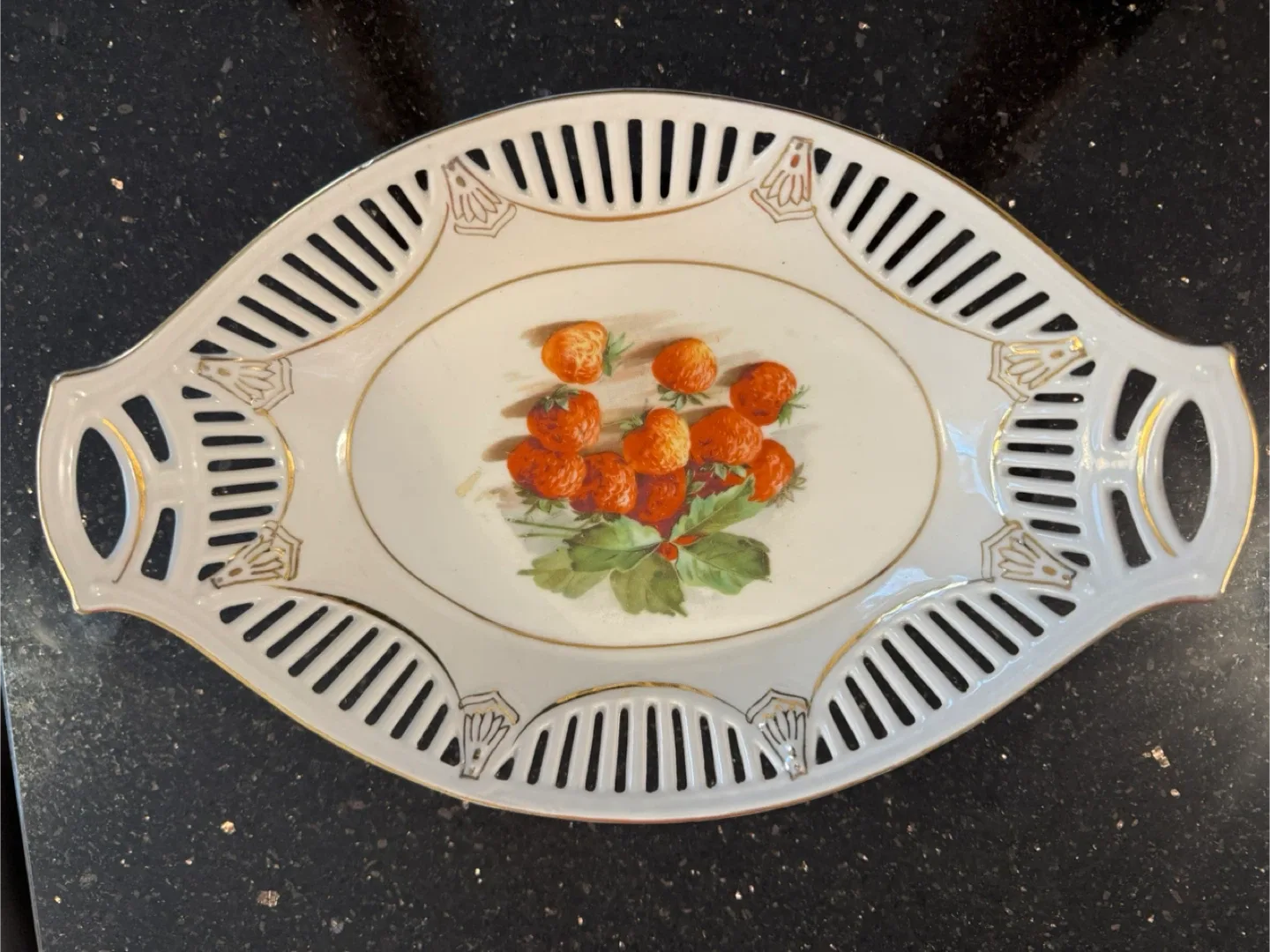 Lomonosov Porcelain Strawberry Dish