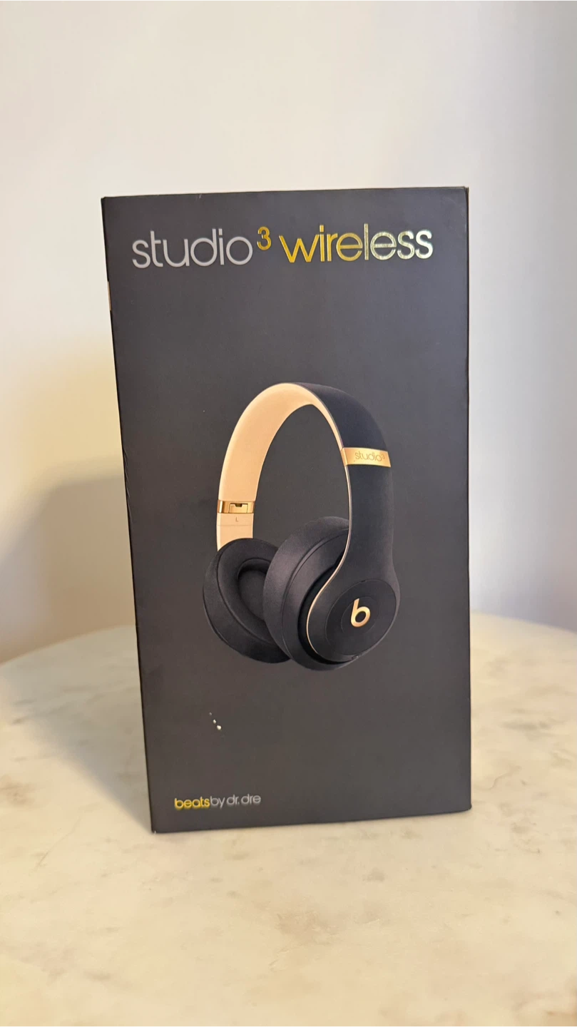 Beats Studio3 Wireless Headphones - Shadow Gray (New) - photo 2