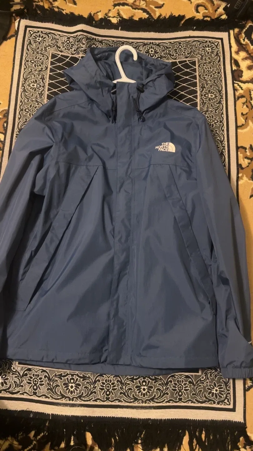 North face MEDIUM windbreaker