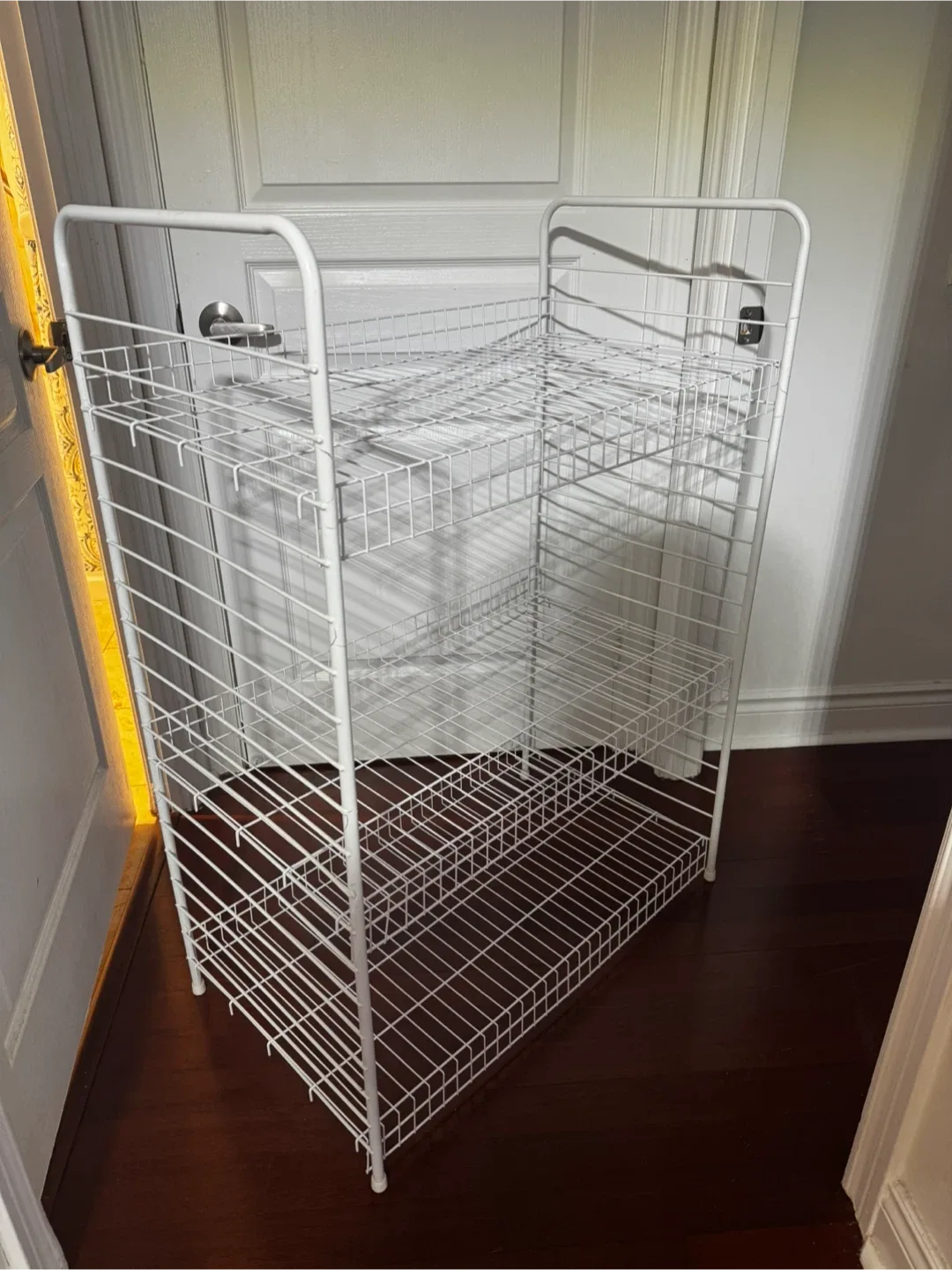 Metal wire shelving unit. image indicator(2)
