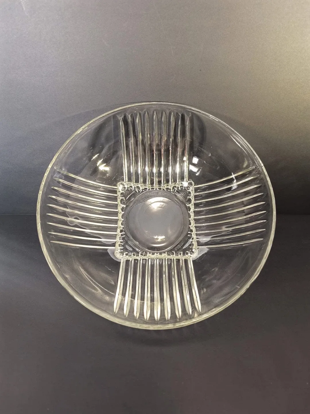 Divided Glass Serving Dish - 9 inch image indicator(3)