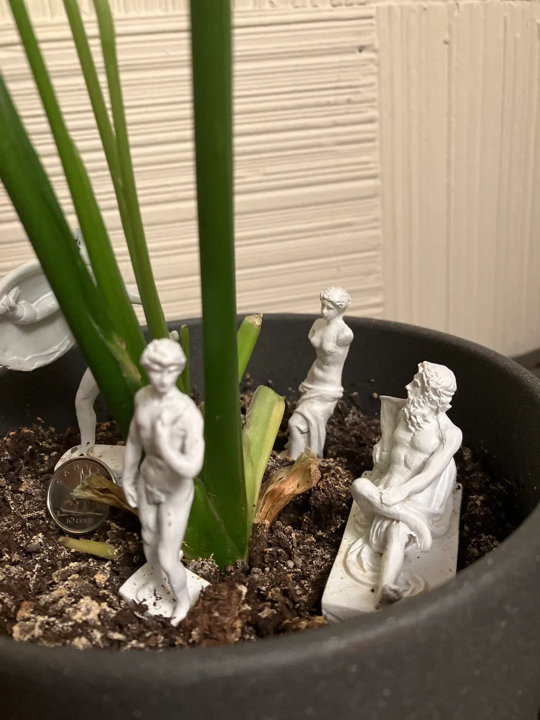 Cute miniature Greek Statue models to sit in a potted plant! image indicator(2)