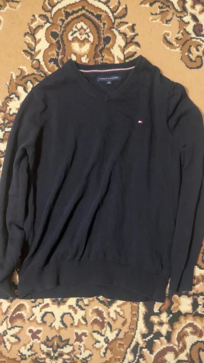 Tommy Hilfiger crew neck large