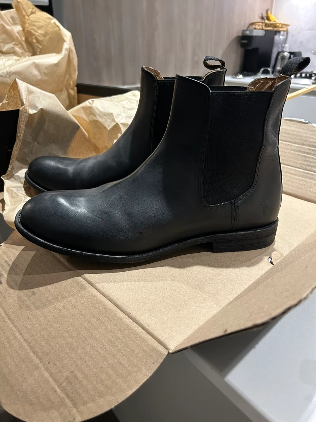 Frye Chelsea Boots - Size 10.5 - Black - photo 5