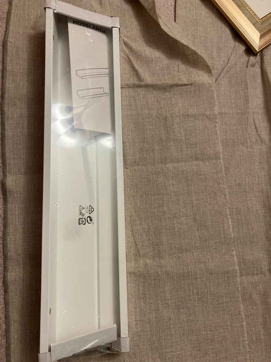 IKEA Mosslanda Picture Ledge - 55 cm image indicator(3)