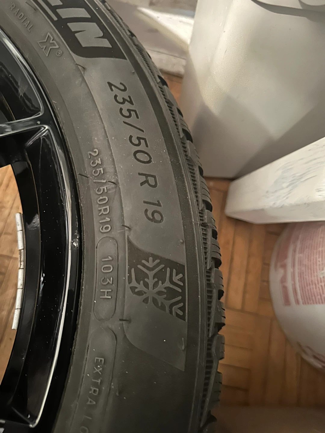 Michelin Pilot Alpin 5 Winter Tires 235/50R19 - photo 3